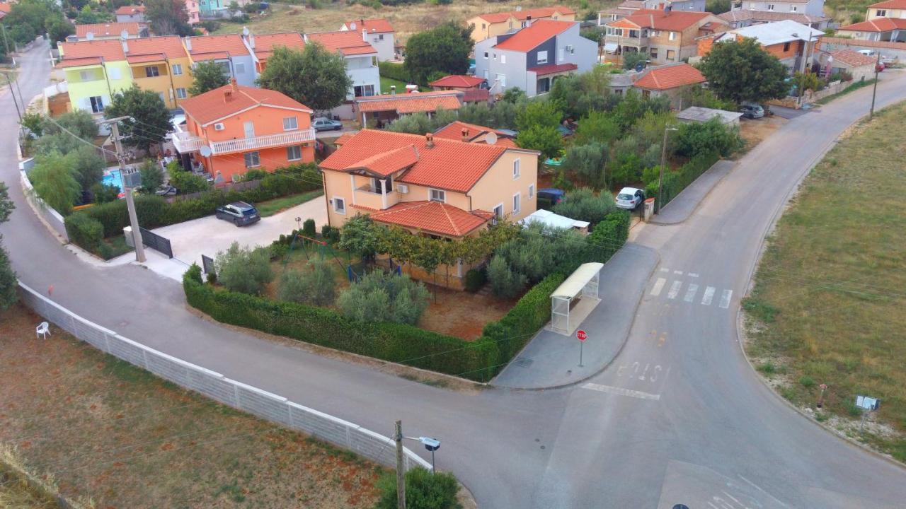 Comfortable Apartment Near Pula Marčana Exteriör bild